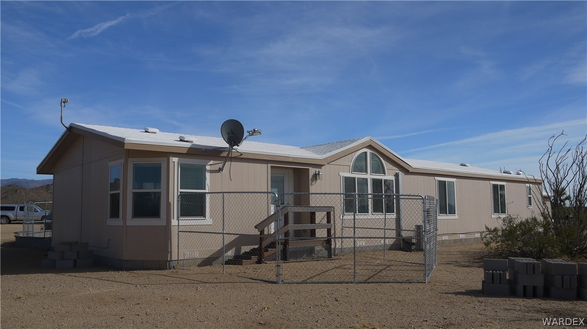 310 Chemehev Road Yucca, AZ 86438 - Photo 6 of 49