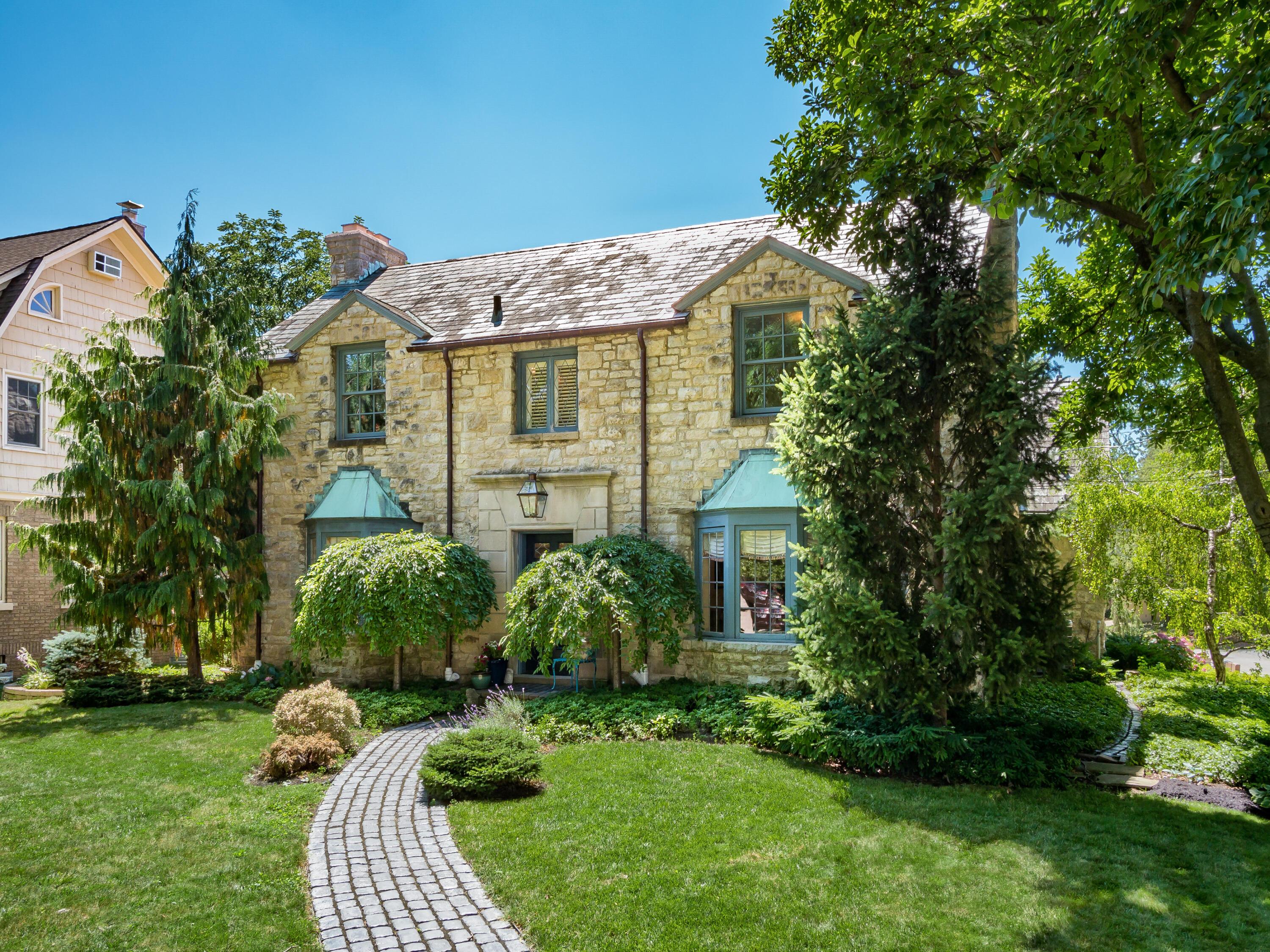 35 South Cassingham Road Columbus, OH 43209 - Photo 48 of 53 Stone, Slate and Copper