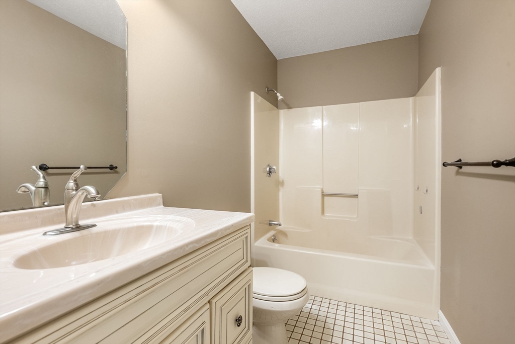 200 Lambert Terrace, Unit 46 Chicopee, MA 01020 - Photo 20 of 30