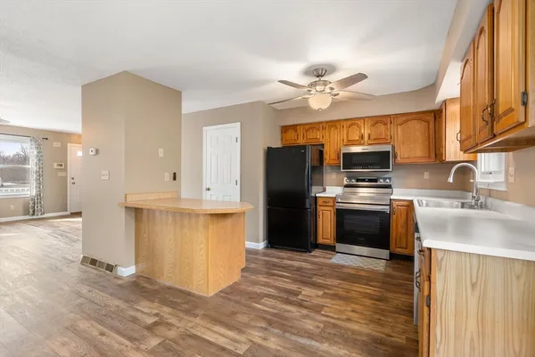 $250,000 | 200 Lambert Terrace, Unit 46, Chicopee, MA 01020