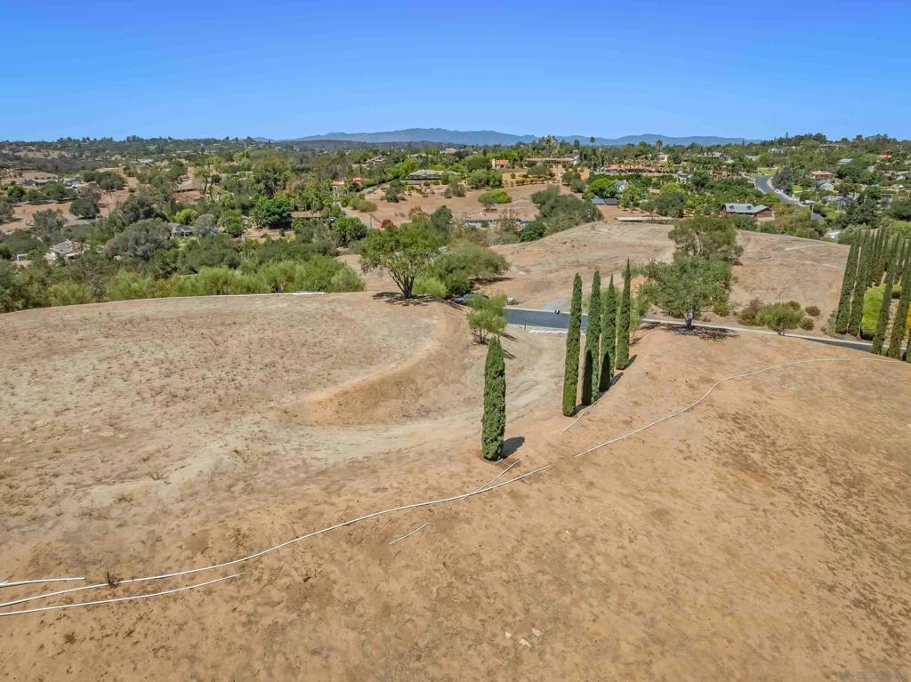 4034 Bridlewood Road Fallbrook, CA 92028 - Photo 5 of 16 Gallery Image 5
