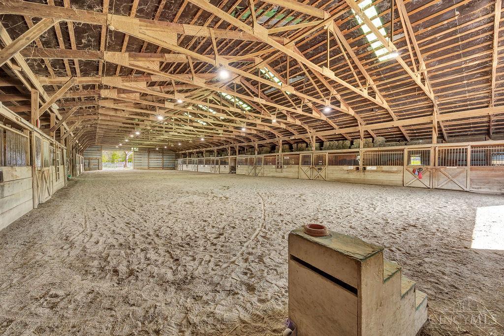 2920 Minton Road Hamilton, OH 45013 - Photo 13 of 39 indoor stables and riding area