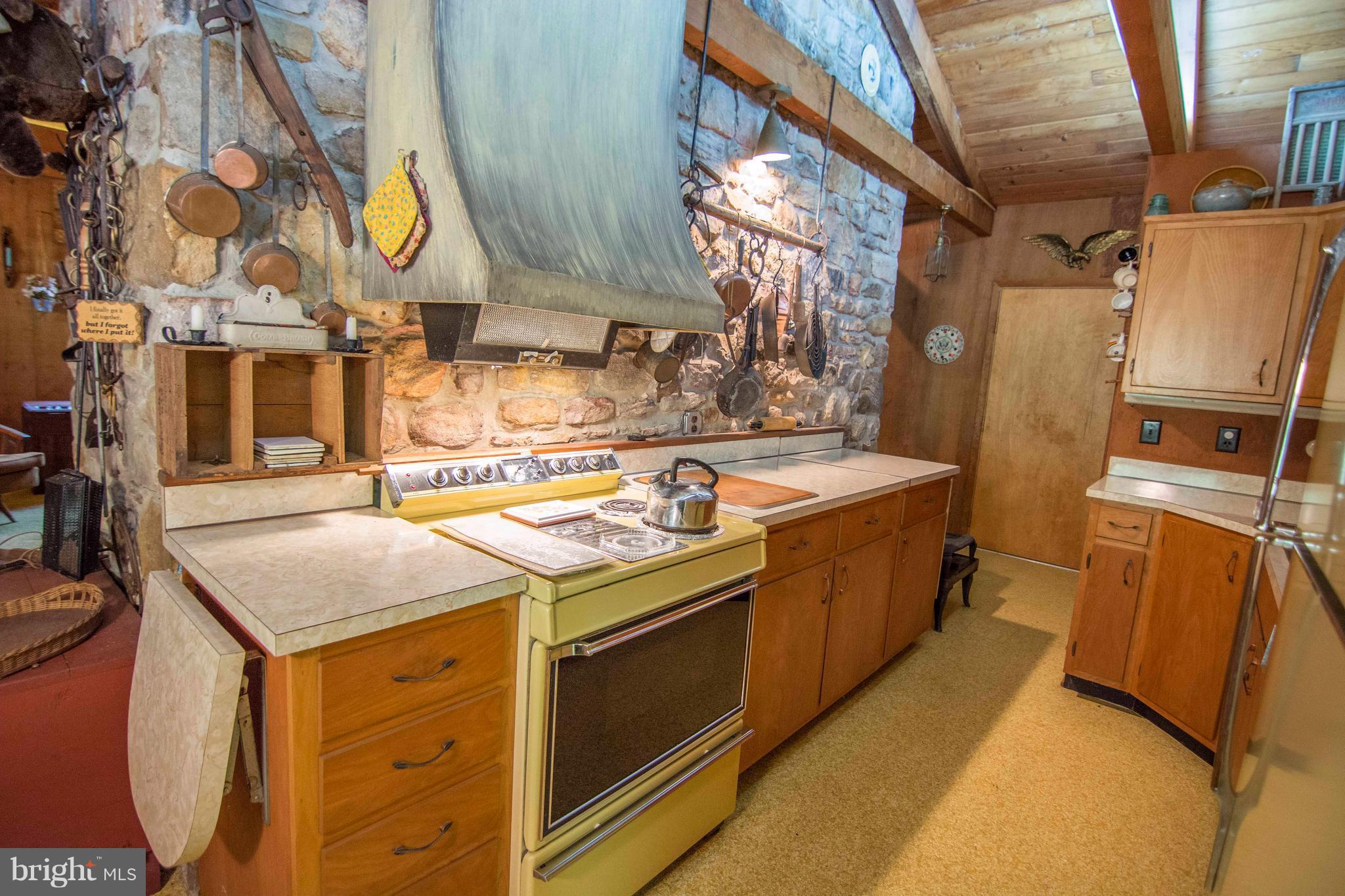 133 Wakeman Mill Road Front Royal, VA 22630 - Photo 14 of 30 Kitchen