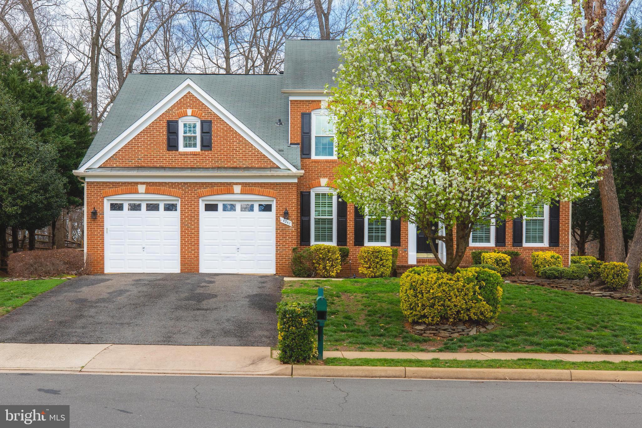 14242 Clubhouse Road Gainesville, VA 20155 - Photo 3 of 81 Gallery Image 3