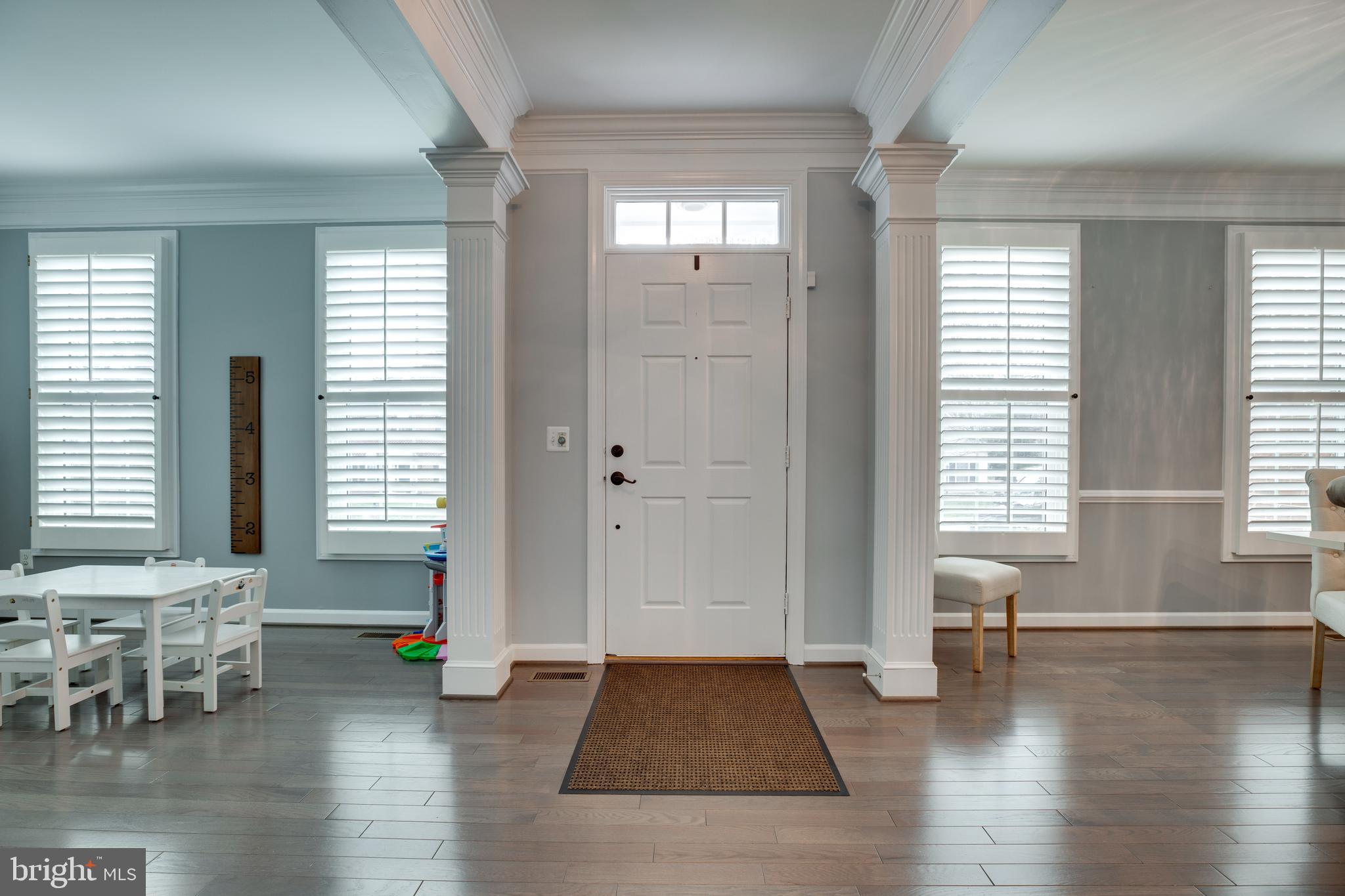 14242 Clubhouse Road Gainesville, VA 20155 - Photo 4 of 81 Gallery Image 4