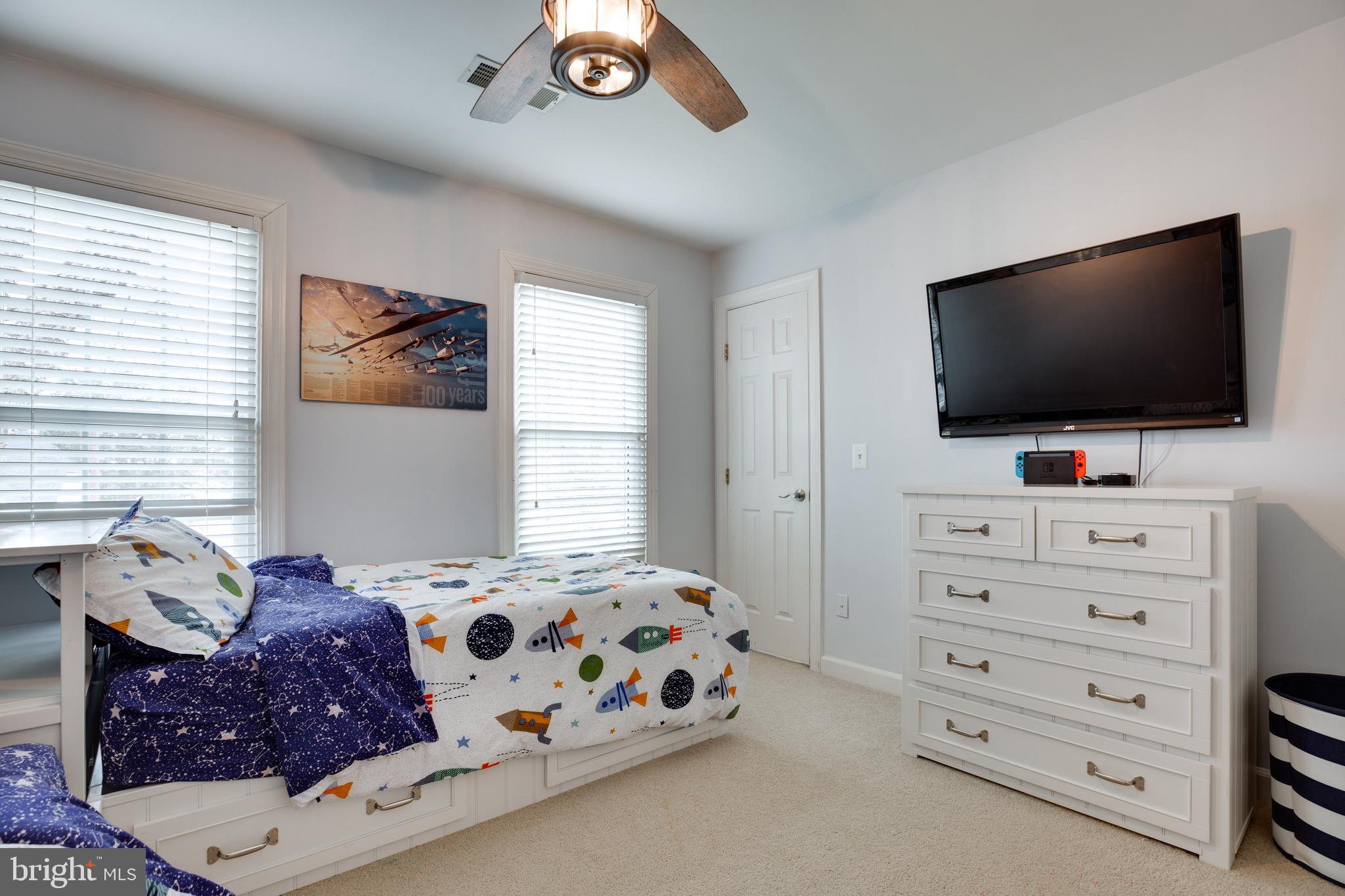 14242 Clubhouse Road Gainesville, VA 20155 - Photo 49 of 81 Gallery Image 49