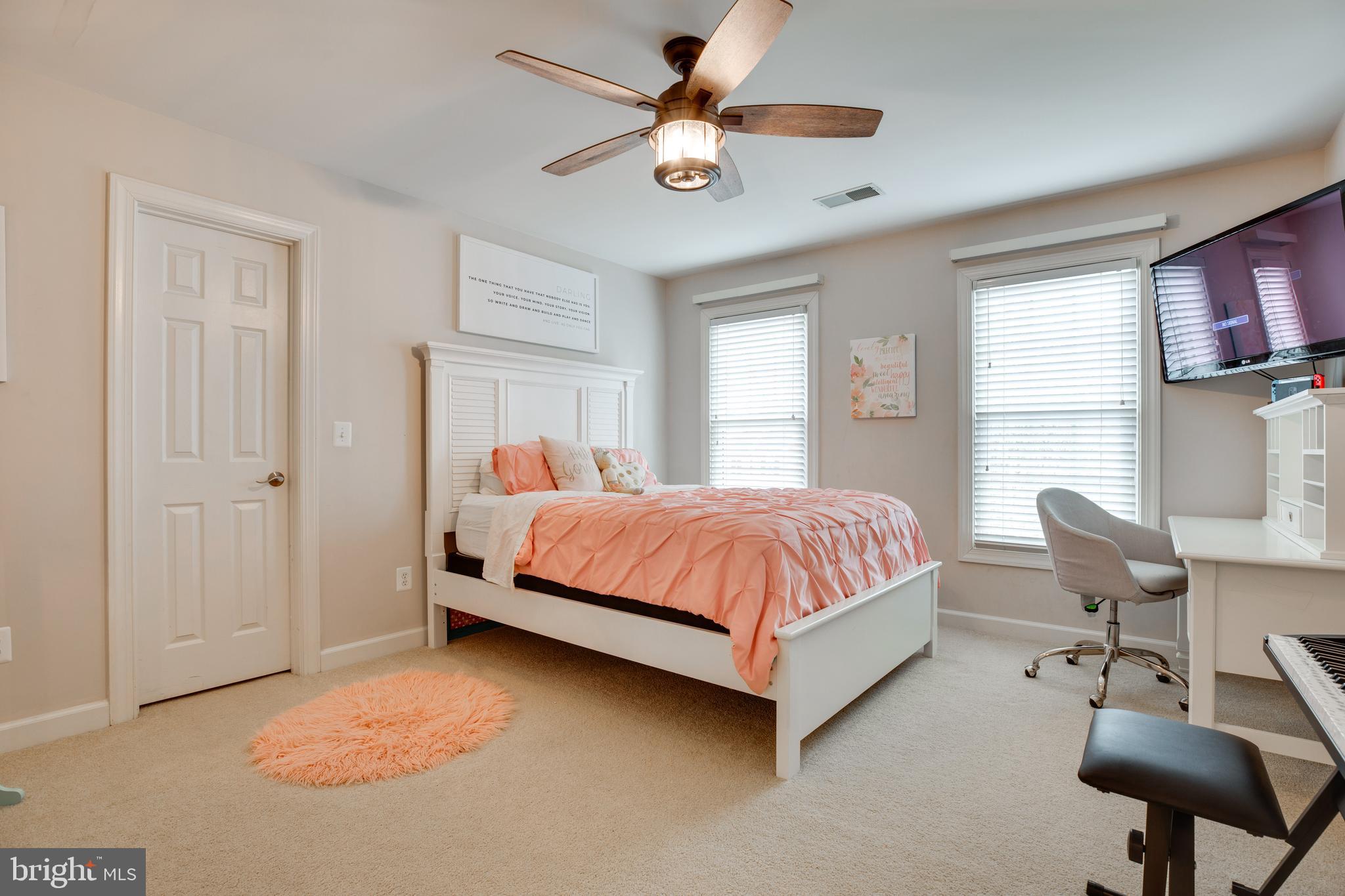 14242 Clubhouse Road Gainesville, VA 20155 - Photo 53 of 81 Gallery Image 53