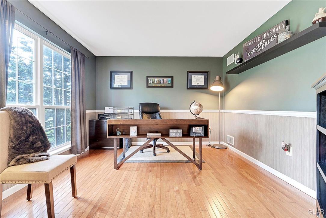 227 Krocks Road Allentown, PA 18104 - Photo 16 of 39 Gallery Image 16