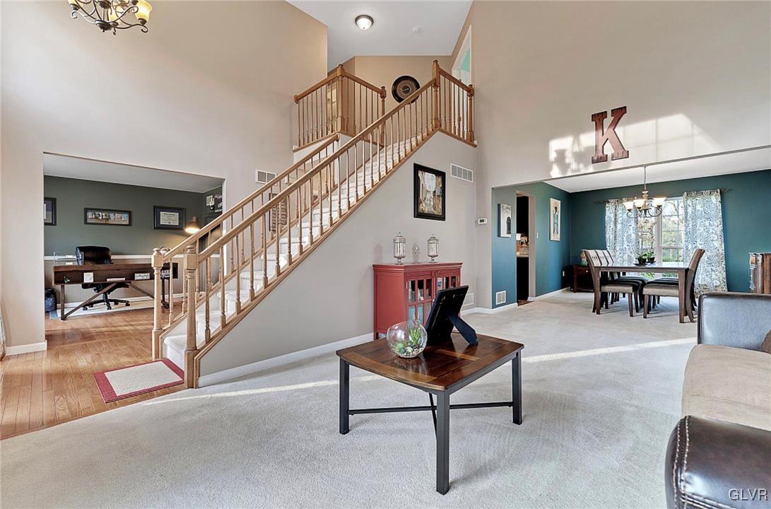 227 Krocks Road Allentown, PA 18104 - Photo 5 of 39 Gallery Image 5