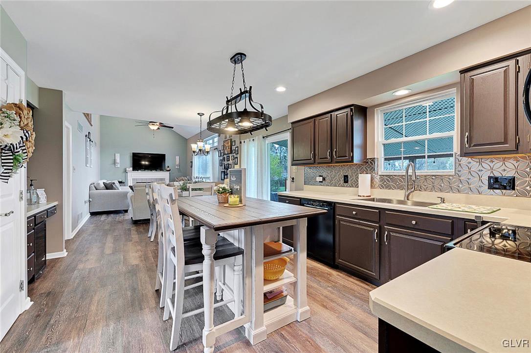 227 Krocks Road Allentown, PA 18104 - Photo 10 of 39 Gallery Image 10