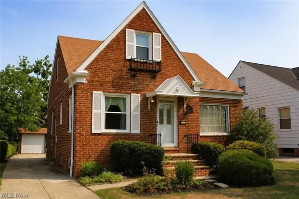$200,000 | 4137 Stilmore Road, South Euclid, OH 44121