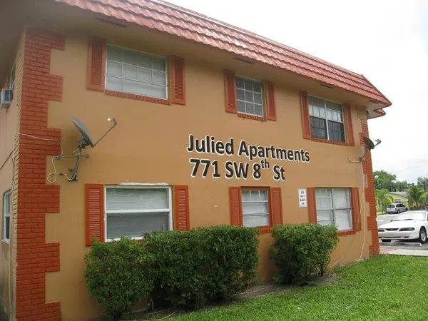$1,250 | 771 Southwest 8th Street, Unit 111, Pompano Beach, FL 33060