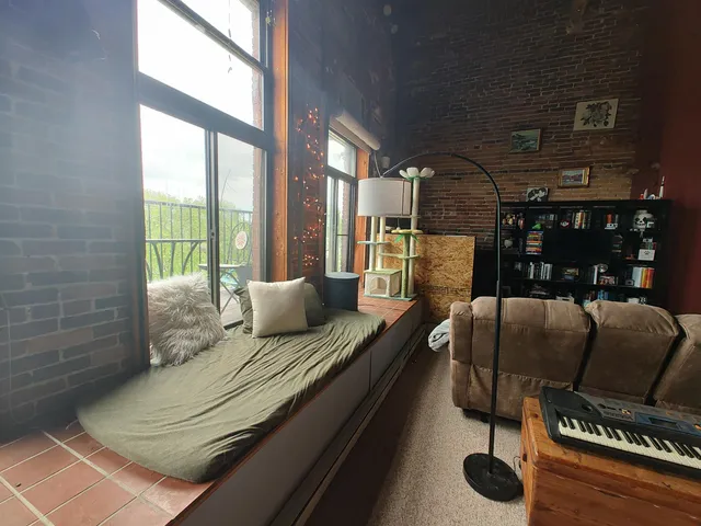 $585,000 | 92-94 Main Street, Auburn, ME 04210