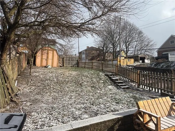 $1,800 | 1319 Woodbourne Avenue, Pittsburgh, PA 15226