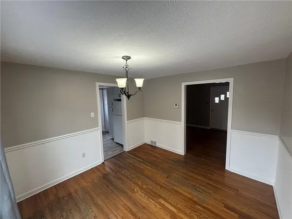 $1,800 | 1319 Woodbourne Avenue, Pittsburgh, PA 15226