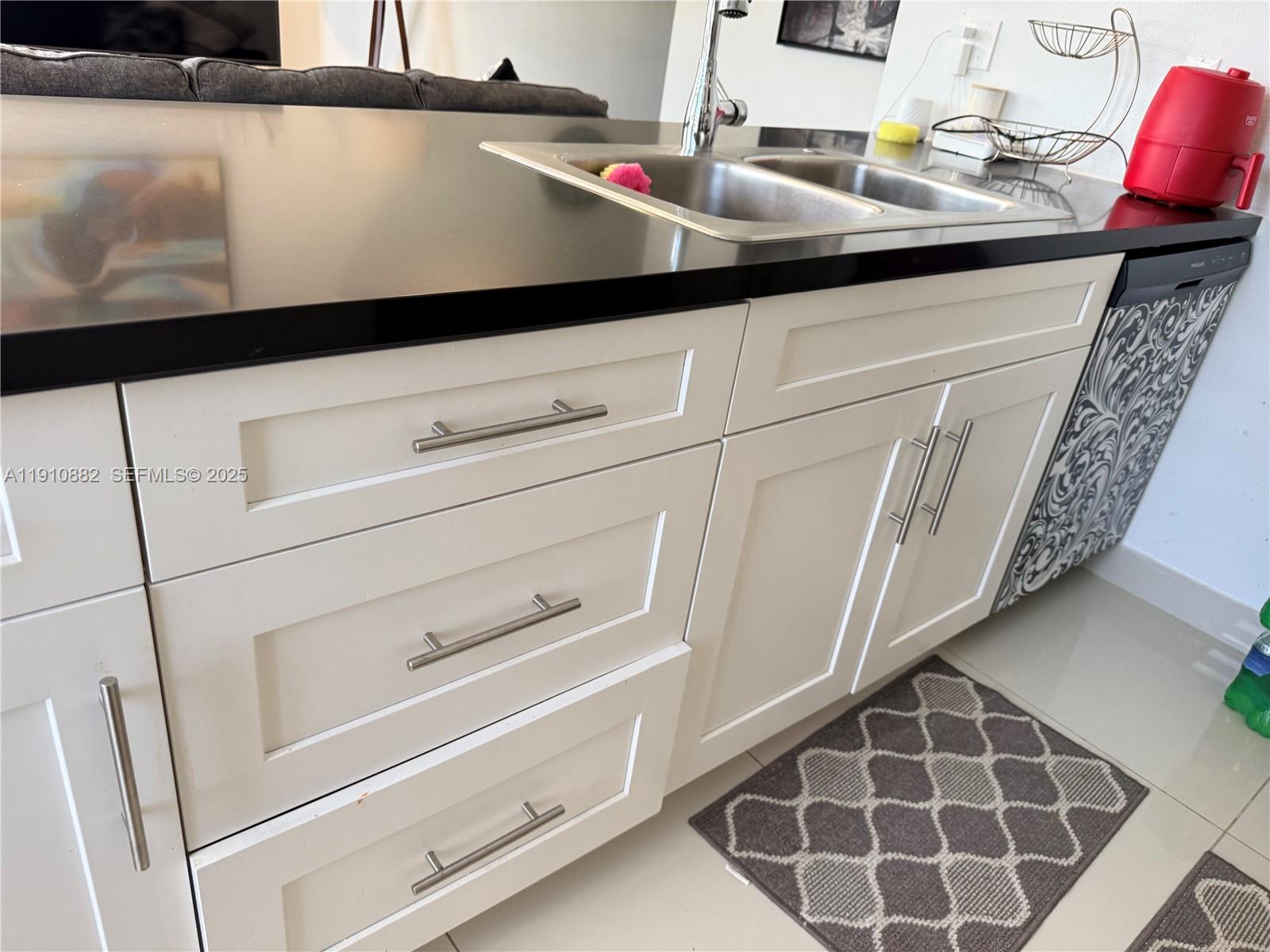 25855 Southwest 139th Court Homestead, FL 33032 - Photo 8 of 23