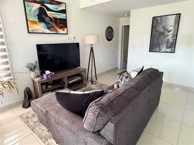 $375,000 | 25855 Southwest 139th Court, Homestead, FL 33032