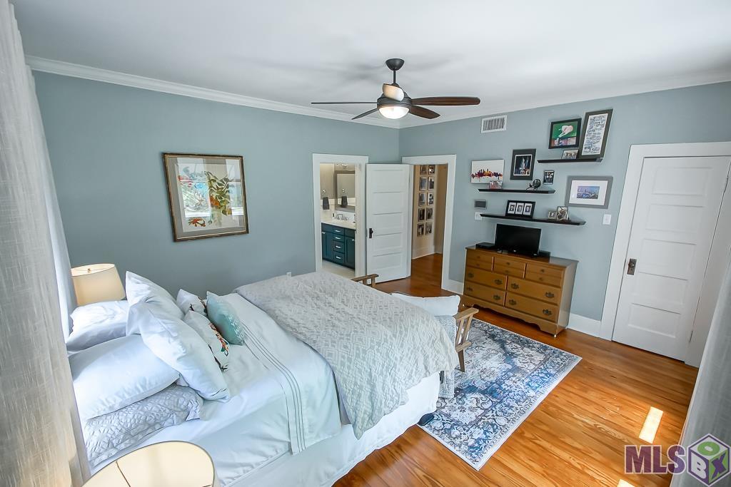 2048 Myrtle Avenue Baton Rouge, LA 70806 - Photo 13 of 30 Walk-in closet in Primary Suite