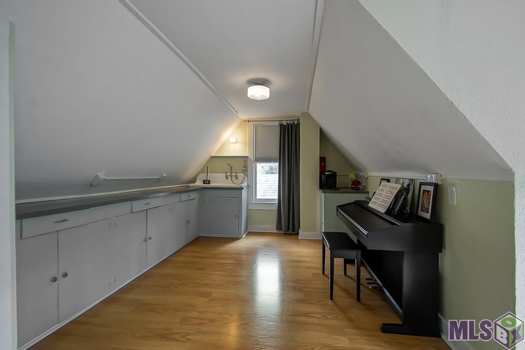 2048 Myrtle Avenue Baton Rouge, LA 70806 - Photo 23 of 30 2nd Floor Bonus/Kitchen/Gameroom/Living