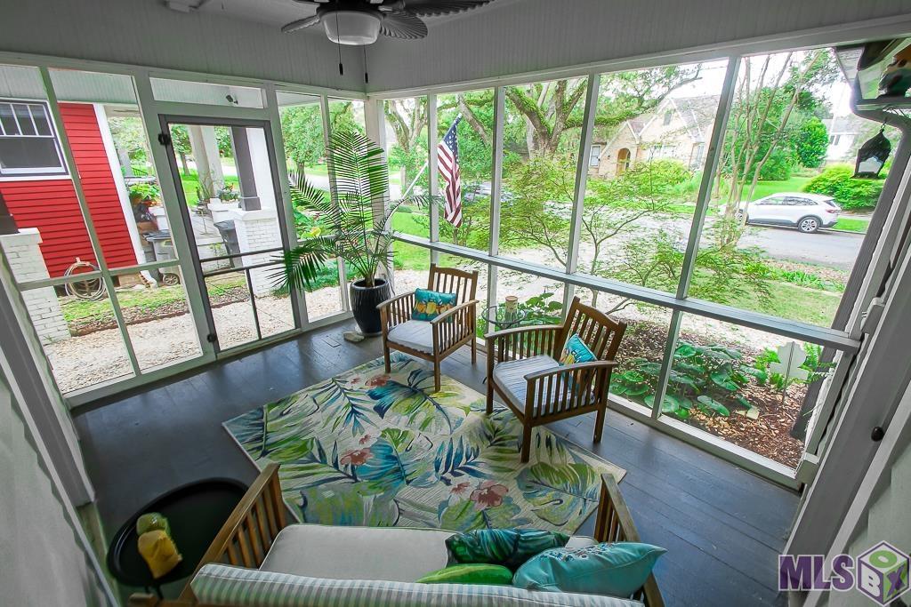 2048 Myrtle Avenue Baton Rouge, LA 70806 - Photo 4 of 30 Screen porch