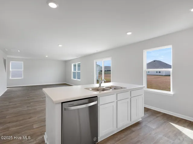 $324,990 | 427 Driftwood Drive, Unit LOT 42, Richlands, NC 28574