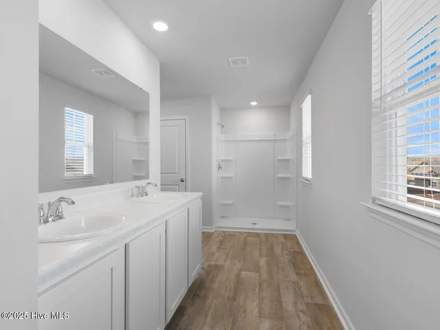 $324,990 | 427 Driftwood Drive, Unit LOT 42, Richlands, NC 28574