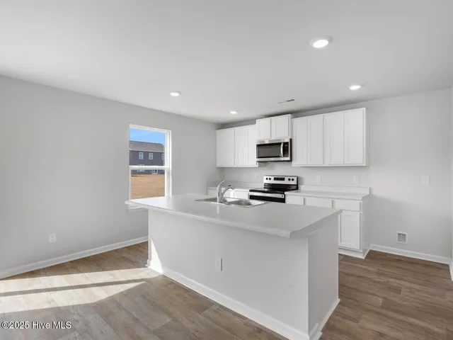 $324,990 | 427 Driftwood Drive, Unit LOT 42, Richlands, NC 28574