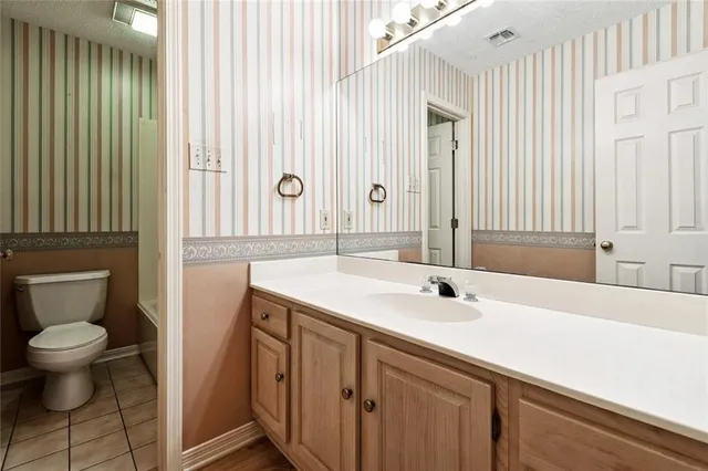 $355,000 | 604 Willowdale Boulevard, Luling, LA 70070