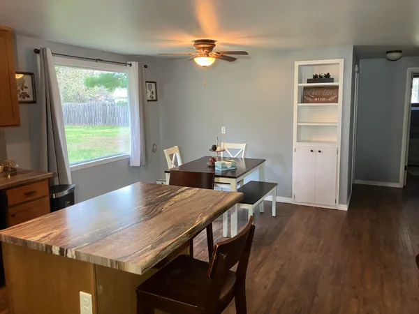 $249,000 | N2709 Lind Lane, Waupaca, WI 54981