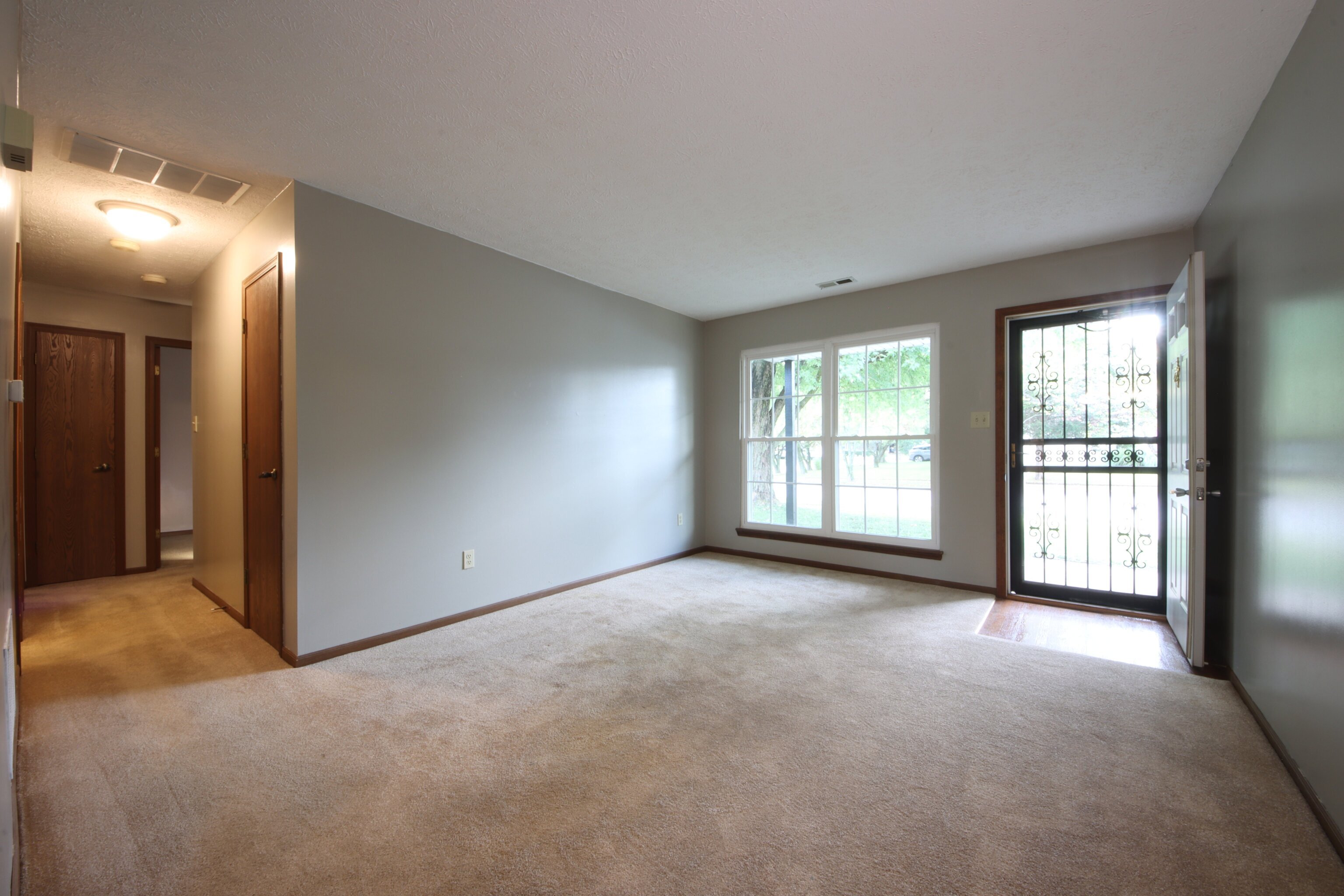 6847 Kellum Drive Indianapolis, IN 46221 - Photo 2 of 19