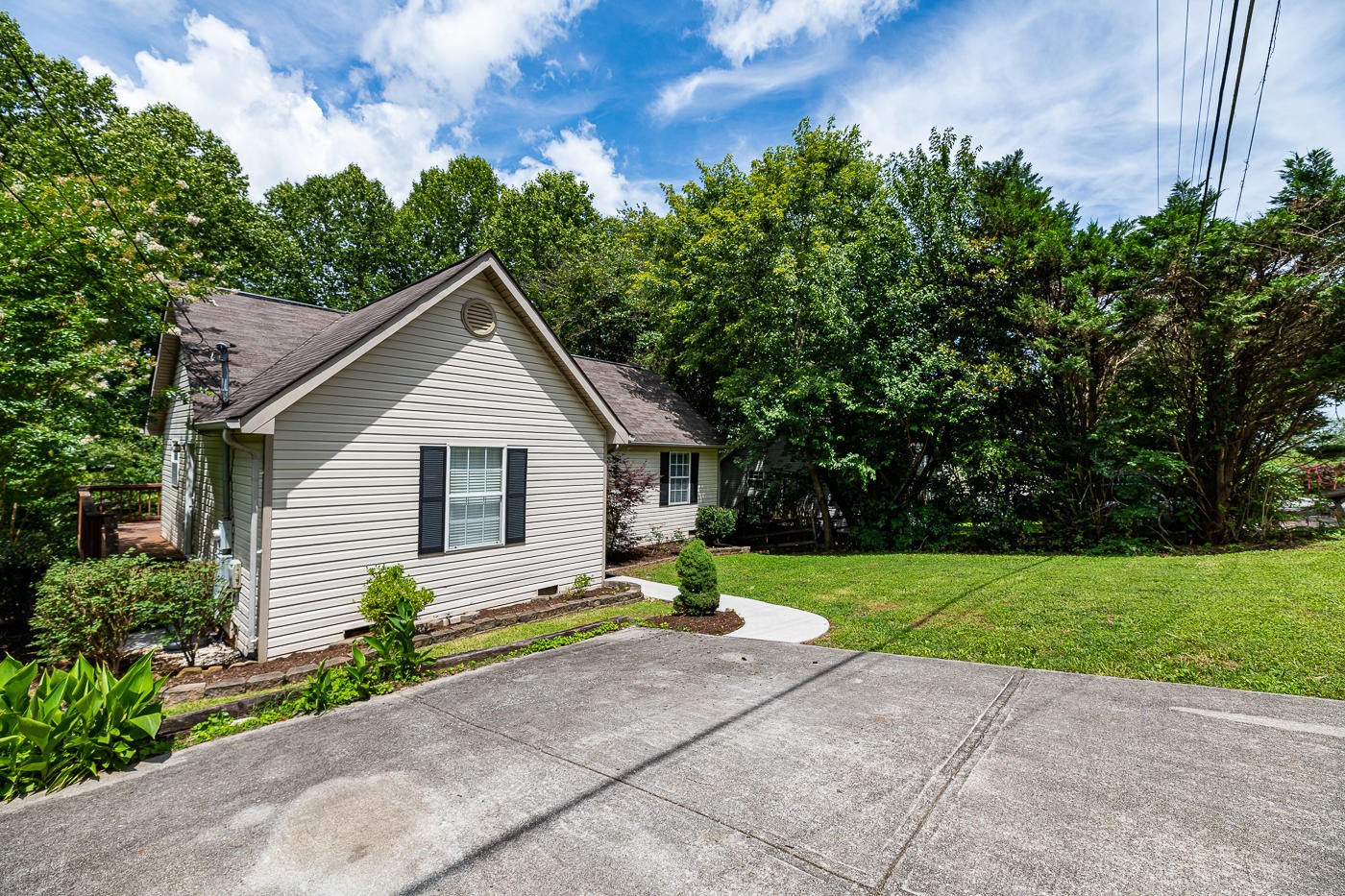 3508 Wexgate Road Knoxville, TN 37931 - Photo 2 of 17 a view of a house with backyard and garden