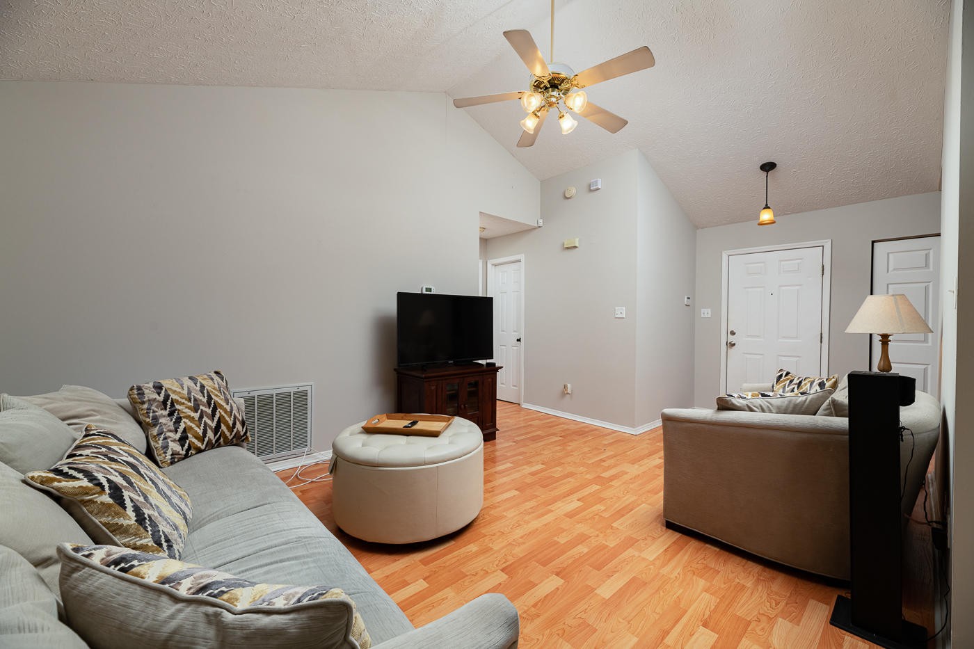 3508 Wexgate Road Knoxville, TN 37931 - Photo 4 of 17 a living room with furniture and a flat screen tv