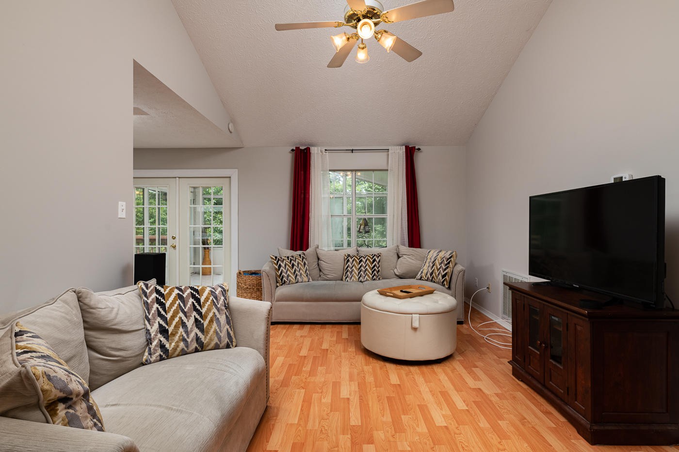 3508 Wexgate Road Knoxville, TN 37931 - Photo 5 of 17 a living room with furniture and a flat screen tv