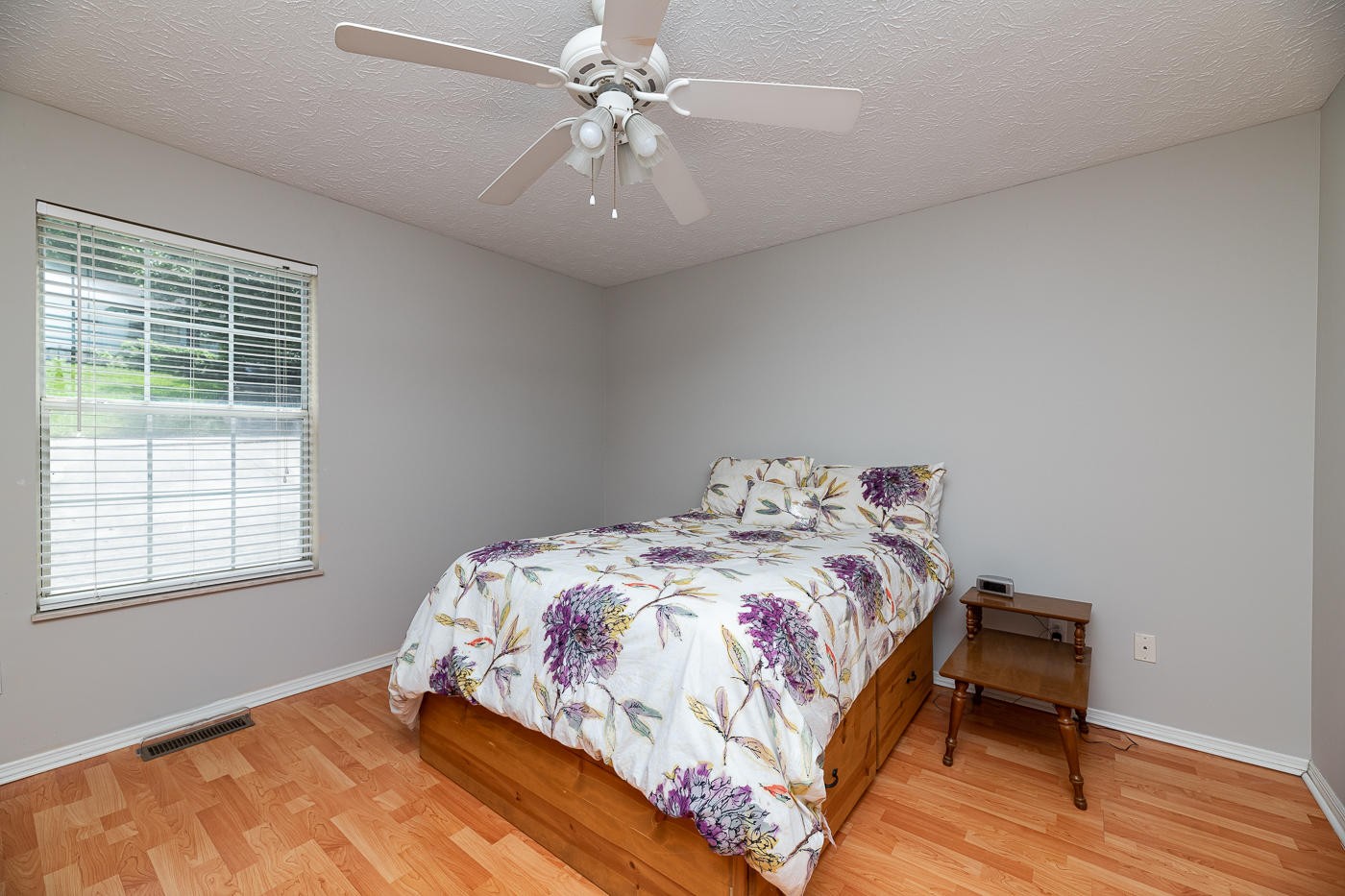 3508 Wexgate Road Knoxville, TN 37931 - Photo 10 of 17 a bedroom with a bed and a window