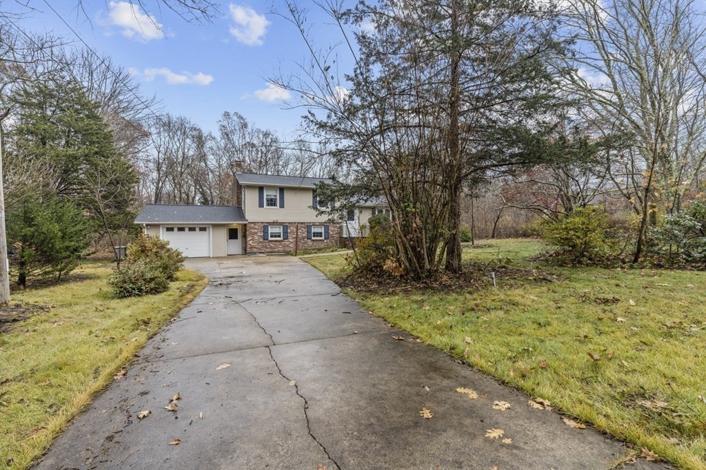 197 Chestnut Street Rehoboth, MA 02769 - Photo 3 of 36