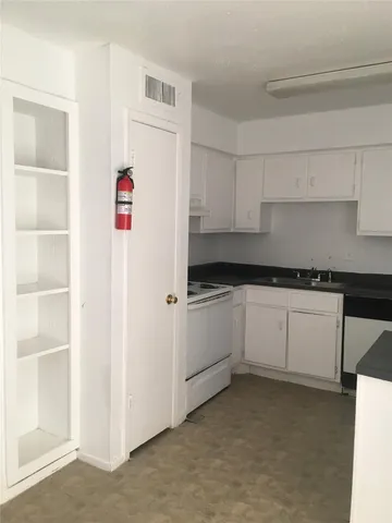 $47,500 | 5625 Antoine Drive, Unit 1309, Houston, TX 77091