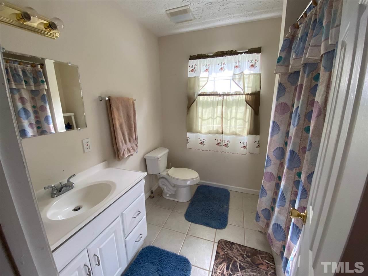 2291 Satterwhite Point Road Henderson, NC 27537 - Photo 14 of 24 Gallery Image 14