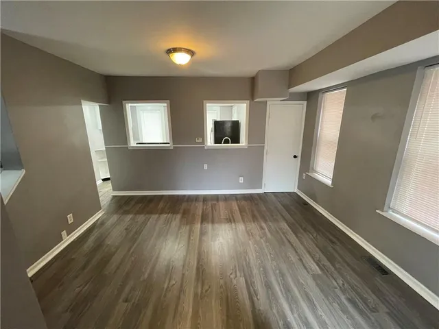 $239,000 | 3915 Central Street, Kansas City, MO 64111