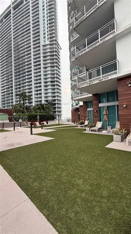 $450,000 | 350 South Miami Avenue, Unit 302, Miami, FL 33130