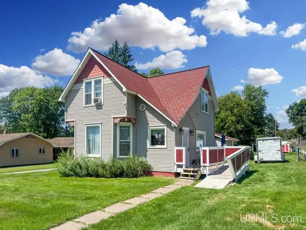 $114,500 | 912 Crystal Avenue, Crystal Falls, MI 49920
