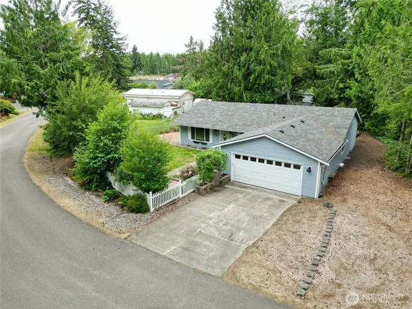 $449,900 | 140 Southeast Foxglove Avenue, Shelton, WA 98584