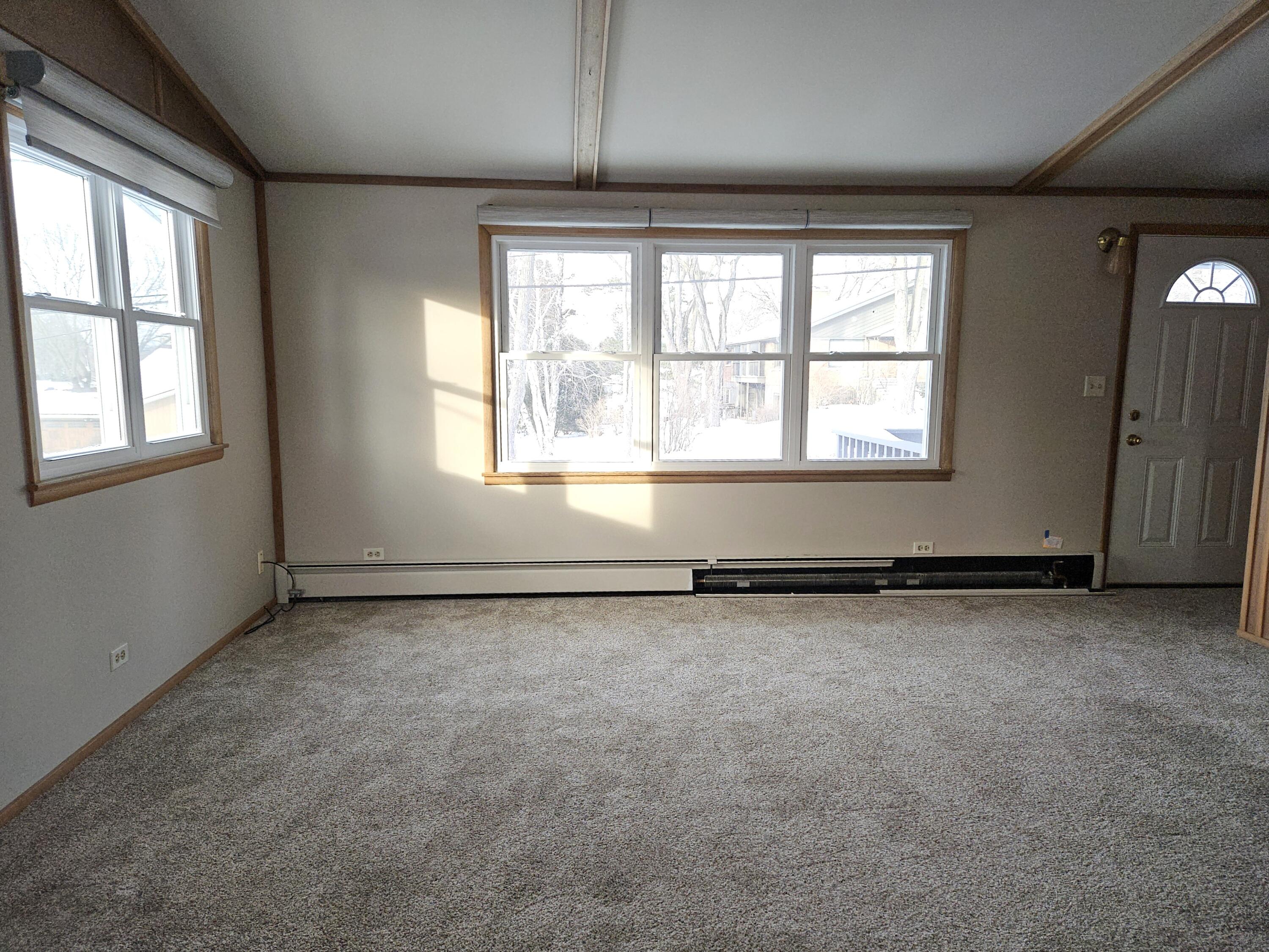 603 Norris Street Beaver Dam, WI 53916 - Photo 2 of 27 Living Room