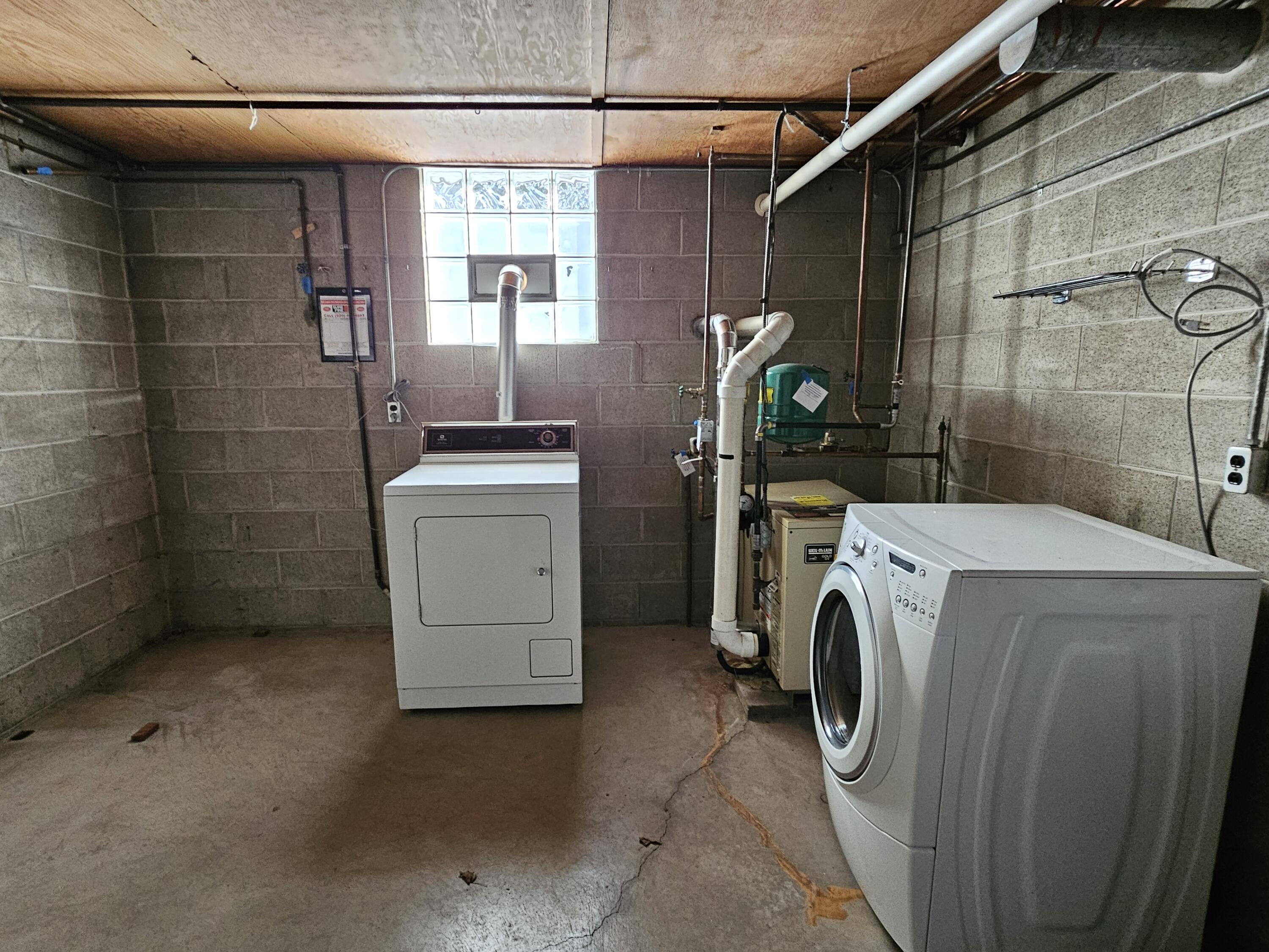 603 Norris Street Beaver Dam, WI 53916 - Photo 23 of 27 Laundry Area