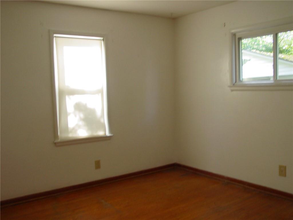 1524 North Kenmore Road Indianapolis, IN 46219 - Photo 9 of 16 Gallery Image 9