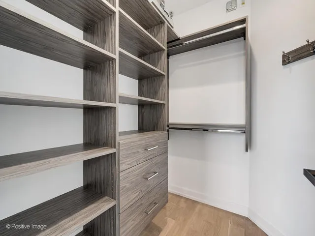 $949,000 | 867 North Marshfield Avenue, Unit 3, Chicago, IL 60622