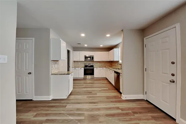 $2,175 | 544 Laurel Lane, Fate, TX 75087