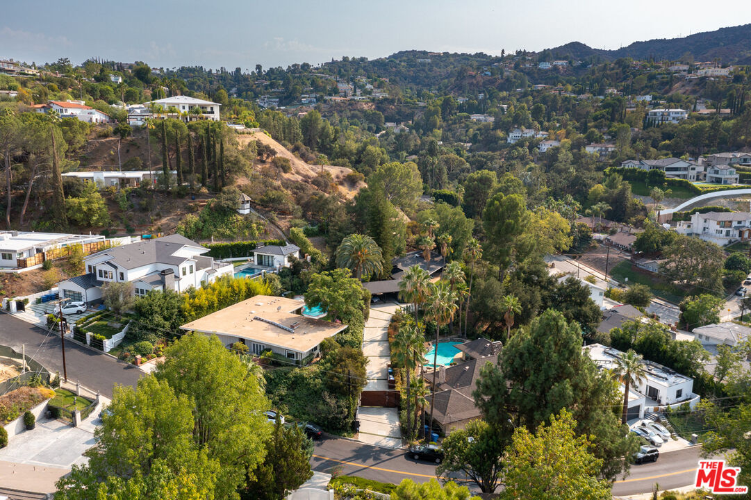 16666 Oldham Street Encino, CA 91436 - Photo 43 of 43 an aerial view of residential houses with outdoor space and river