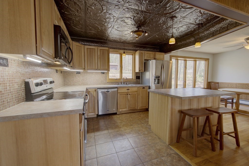 82 Montague Road Westhampton, MA 01027 - Photo 16 of 39