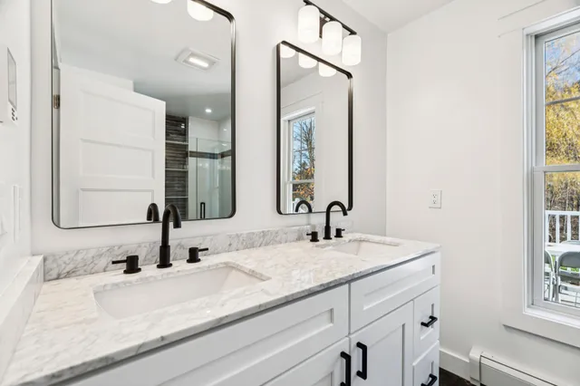 $450,000 | 96 East Randolph Road, Chelsea, VT 05038