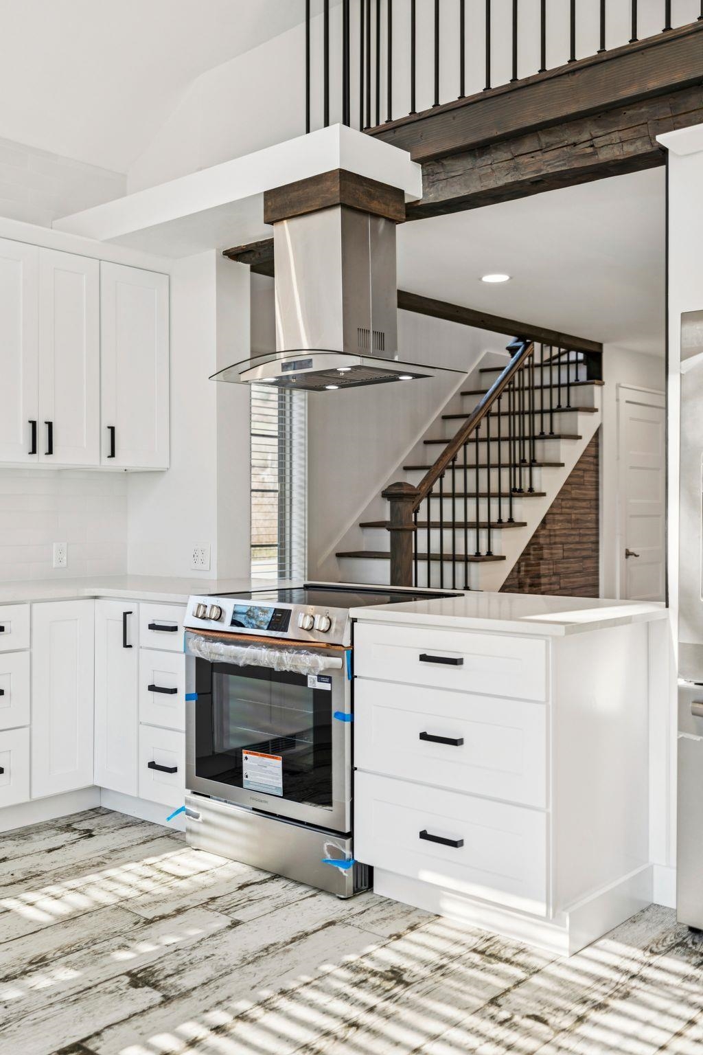 96 East Randolph Road Chelsea, VT 05038 - Photo 8 of 39